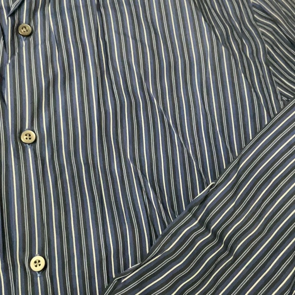 Banana Republic Slim Fit Button Down Mens Blue Stripe Shirt Size L 16 - 16 1/2 - Picture 2 of 4